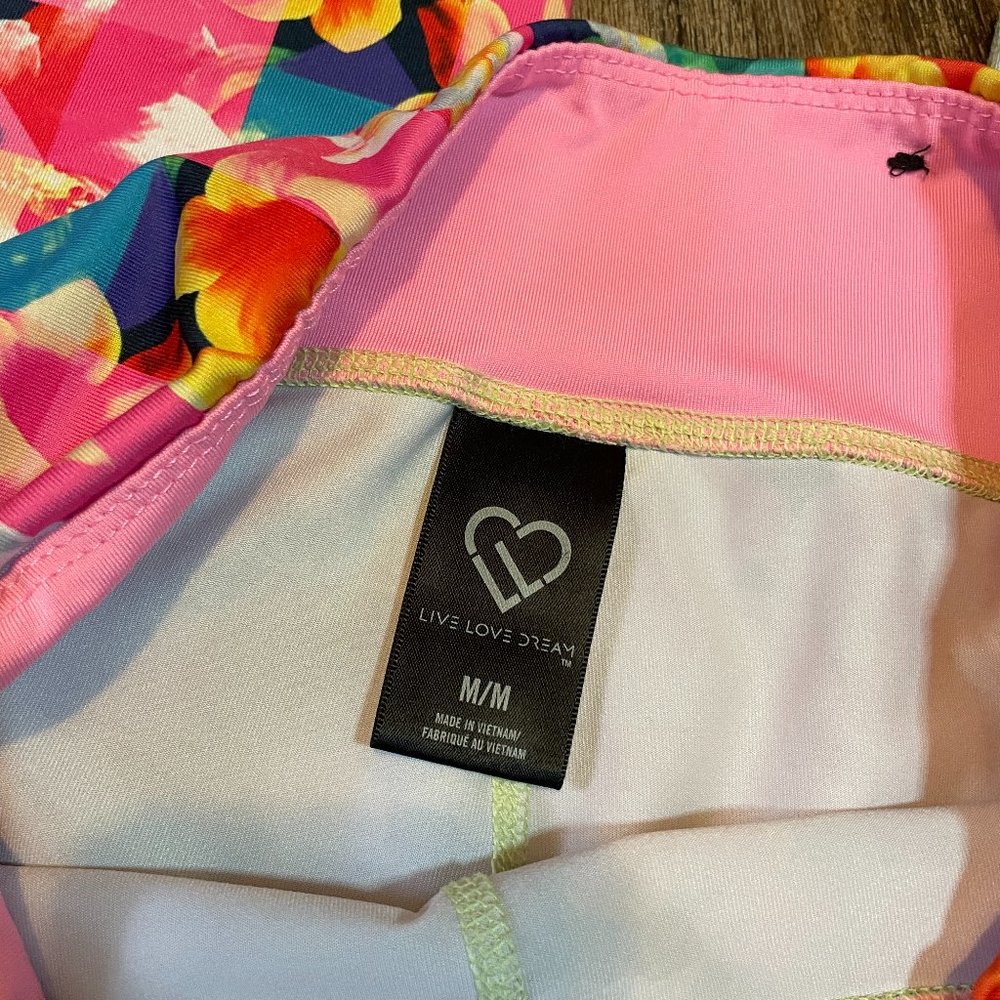 Aeropostale Love Live Dream Medium Pink Print Pattern Capri Crop Legging - Picture 3 of 5